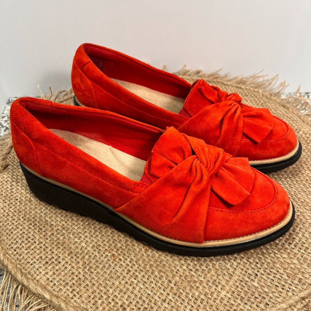 Clarks Sharon Dasher Red Shoes Suede Loafers Wedge Women’s Size 7 Office Comfort